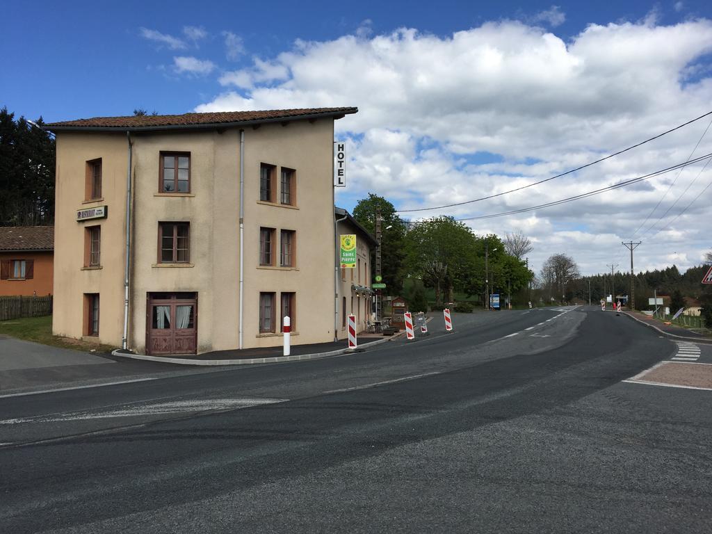Hotel Saint Pierre Les Sauvages  外观 照片
