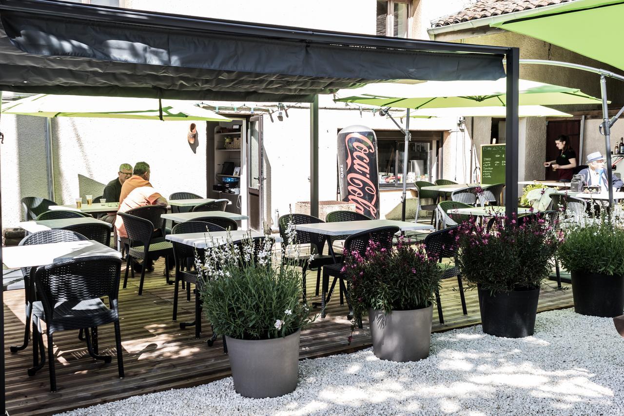 Hotel Saint Pierre Les Sauvages  外观 照片